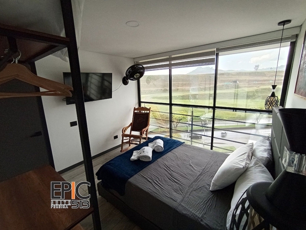 Imagen de la habitación del Hotel Epic Suite 513 Deluxe Aeropuerto. Foto 10