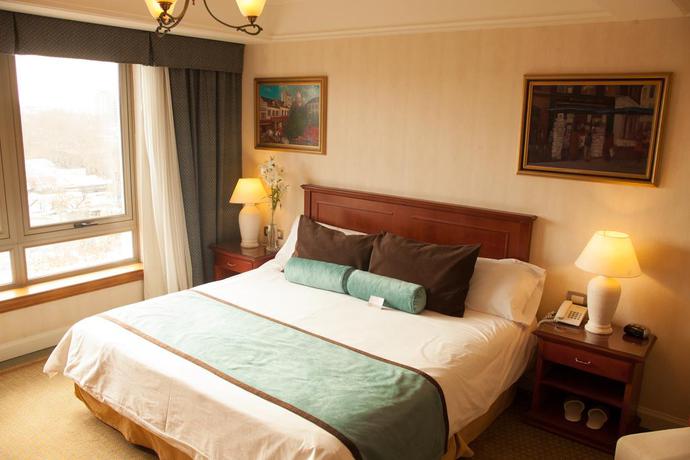 Imagen de la habitación del Hotel Epic Villa Mercedes. Foto 4