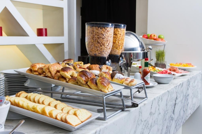 Imagen general del Hotel Epico Recoleta. Foto 10