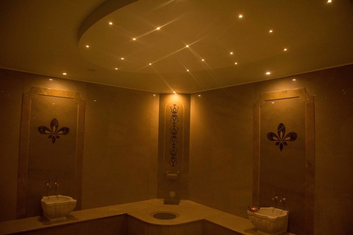 Imagen de la piscina del Hotel Epidamn. Foto 19