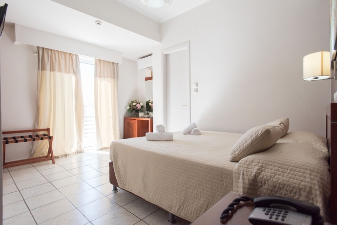 Imagen de la habitación del Hotel Epidavros. Foto 2