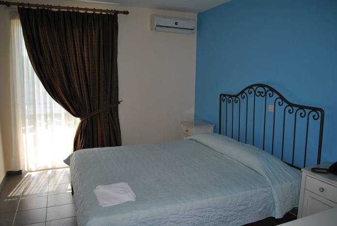 Imagen de la habitación del Hotel Epihotel Odysseas. Foto 8