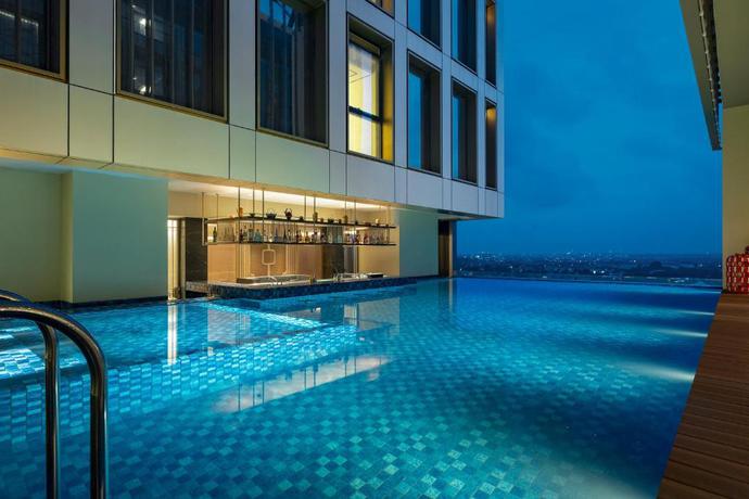 Imagen de la piscina del Hotel Episode Gading Serpong. Foto 14