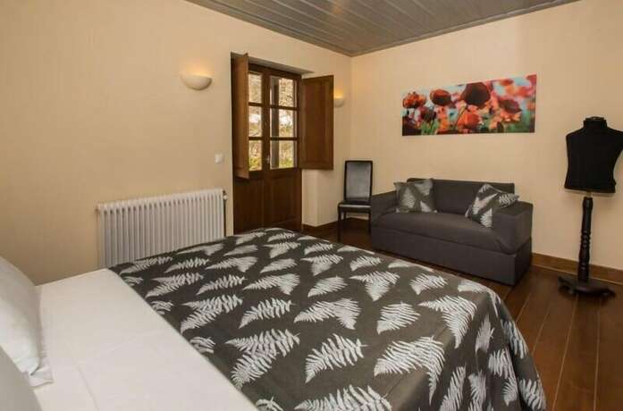 Imagen general del Hotel Epoches Luxury Suites. Foto 11