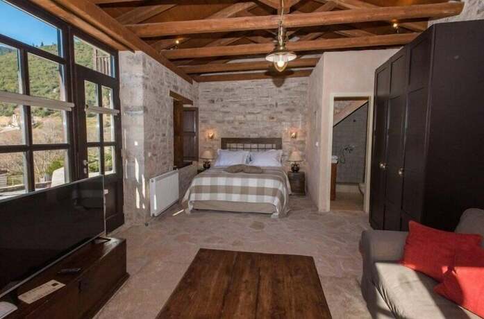 Imagen general del Hotel Epoches Luxury Suites. Foto 12