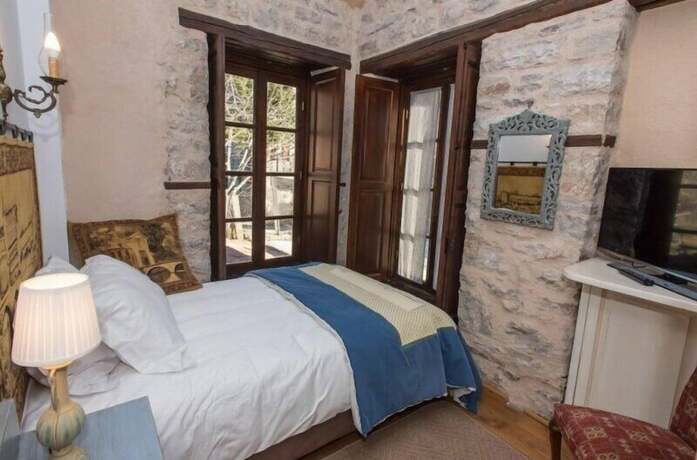 Imagen general del Hotel Epoches Luxury Suites. Foto 13