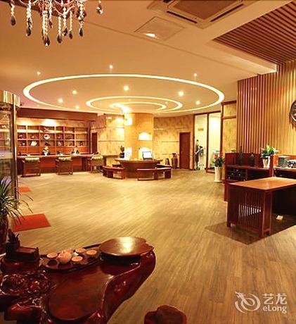 Imagen de los interiores del Hotel Epro Business Hotel. Foto 19