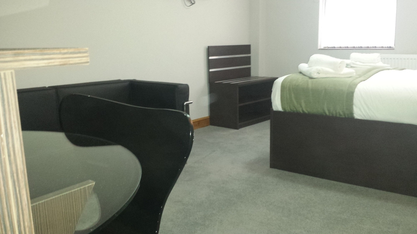 Imagen de la habitación del Hotel Epsilon. Foto 5