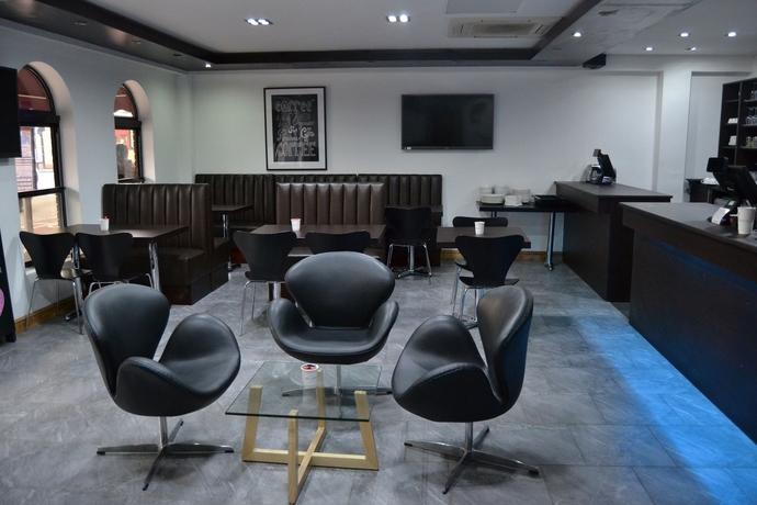 Imagen de los interiores del Hotel Epsilon. Foto 13