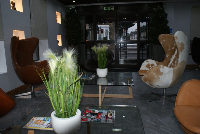 Imagen de los interiores del Hotel Epsilon. Foto 14