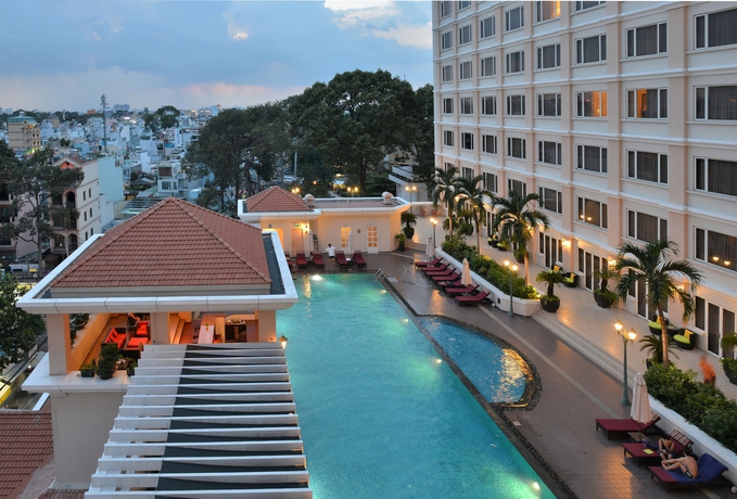 Imagen de la piscina del Hotel Equatorial Ho Chi Minh City. Foto 16