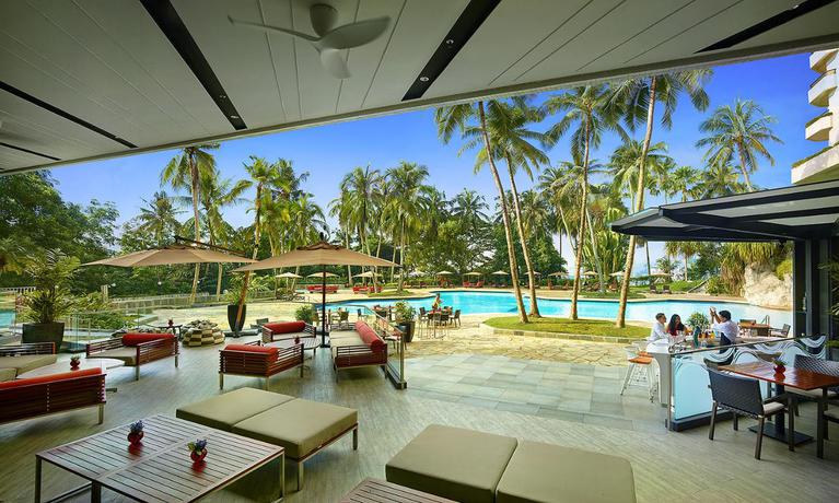 Imagen de la piscina del Hotel Equatorial Penang. Foto 16