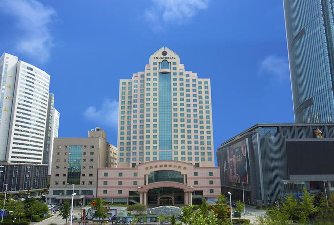 Imagen general del Hotel Equatorial Qingdao. Foto 15