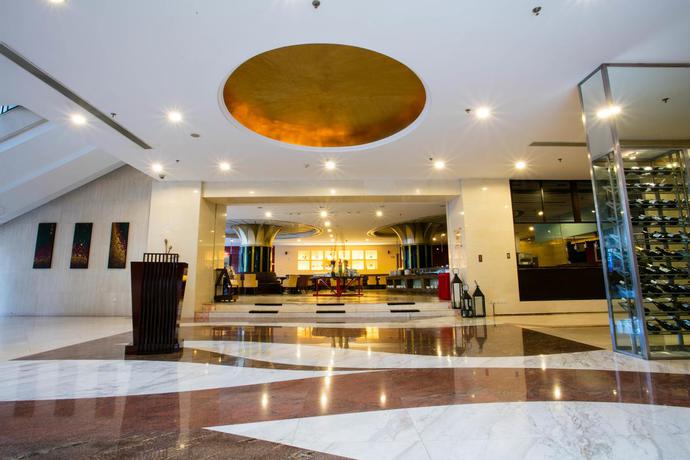 Imagen general del Hotel Equatorial Qingdao. Foto 2