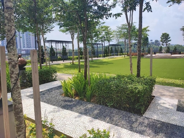 Imagen de los exteriores del Hotel Equine Residence - Seri Kembangan. Foto 12