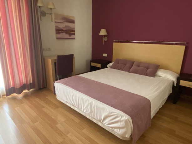 Imagen de la habitación del Hotel Equo Aranjuez. Foto 4