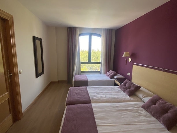 Imagen de la habitación del Hotel Equo Aranjuez. Foto 7