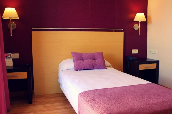 Imagen de la habitación del Hotel Equo Aranjuez. Foto 8