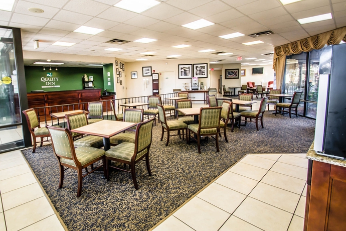 Imagen de los interiores del Hotel Equus Inn Ocala. Foto 13