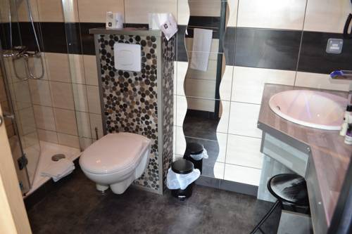 Imagen de la habitación del Hotel Eqynox. Foto 6