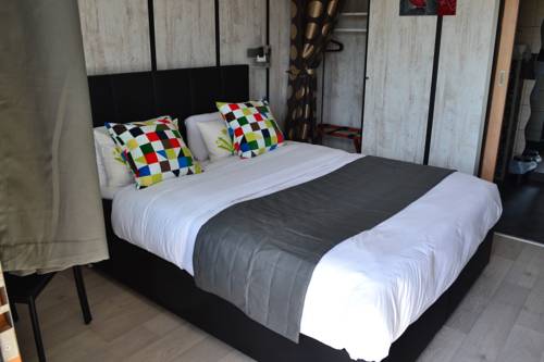 Imagen de la habitación del Hotel Eqynox. Foto 9