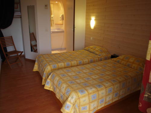 Imagen de la habitación del Hotel Eqynox. Foto 13