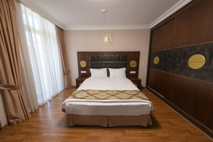 Imagen de la habitación del Hotel Era Palace. Foto 17