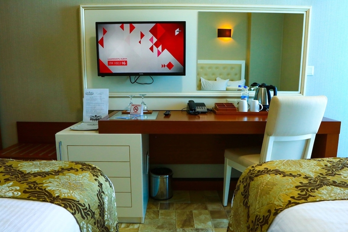 Imagen de la habitación del Hotel Era Palace Gonio. Foto 3