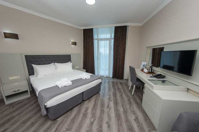 Imagen de la habitación del Hotel Era Palace Gonio. Foto 6