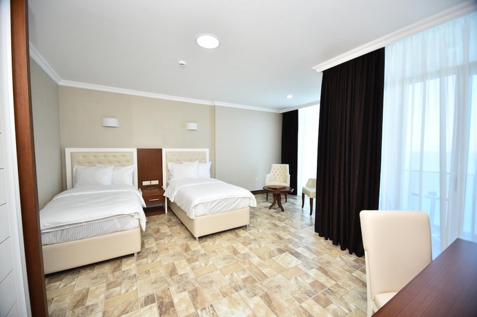 Imagen de la habitación del Hotel Era Palace Gonio. Foto 10