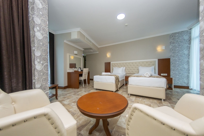 Imagen de la habitación del Hotel Era Palace Gonio. Foto 16