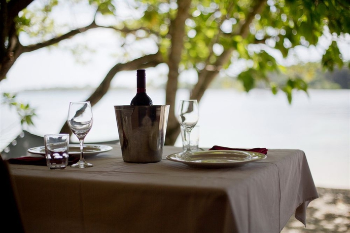 Imagen de los exteriores del Hotel Erakor Island Resort and Spa. Foto 12