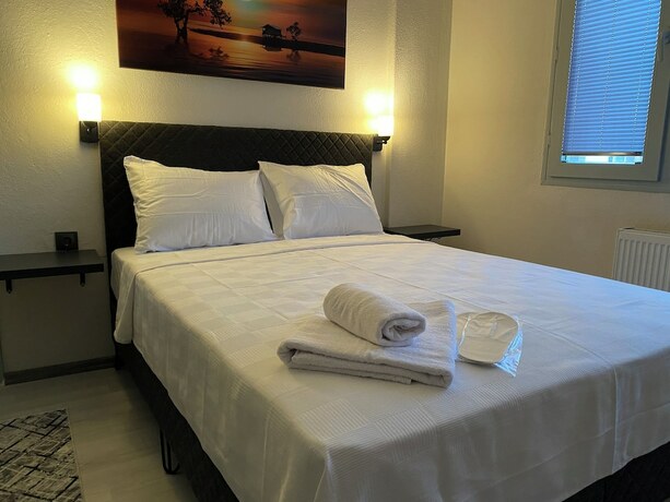 Imagen de la habitación del Hotel Eraliz. Foto 17