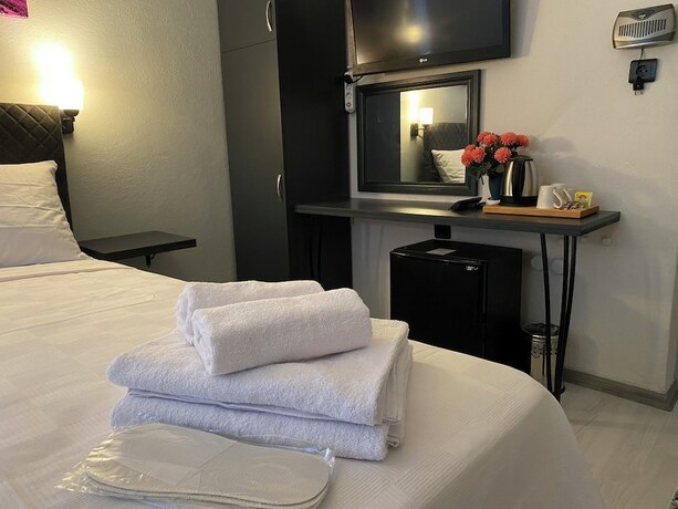 Imagen general del Hotel Eraliz. Foto 8