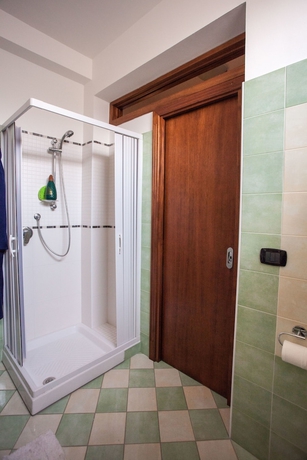 Imagen de la habitación del Hotel Erasippe Residence. Foto 17