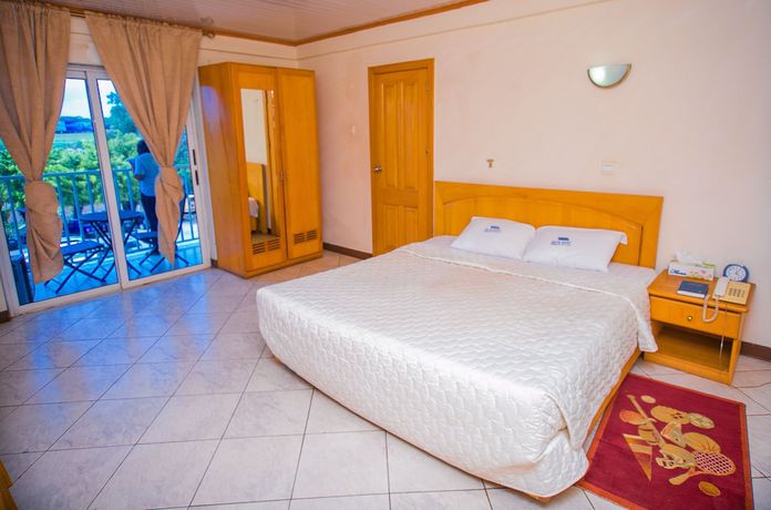 Imagen de la habitación del Hotel Erata. Foto 11