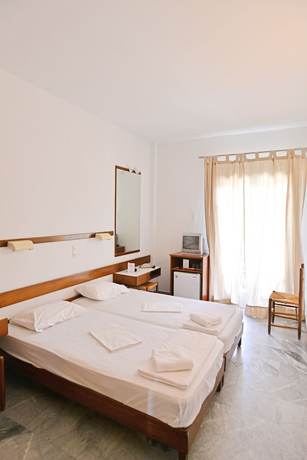 Imagen de la habitación del Hotel Erato, Aegina. Foto 6