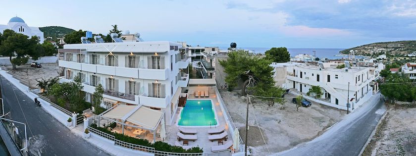 Imagen de la piscina del Hotel Erato, Aegina. Foto 19