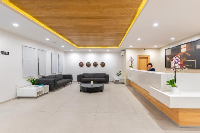 Imagen de los interiores del Hotel Erato Beach. Foto 12