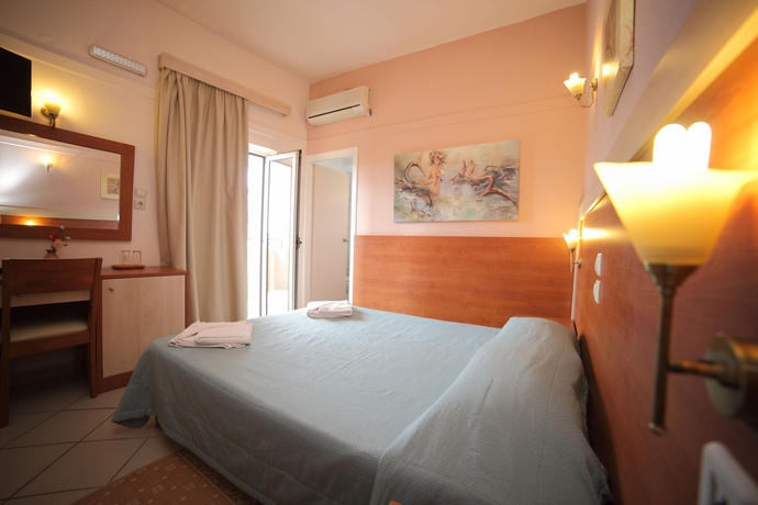 Imagen de la habitación del Hotel Erato, Gournes. Foto 9