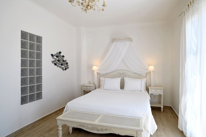 Imagen de la habitación del Hotel Erato Mykonos. Foto 6