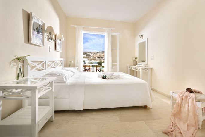 Imagen de la habitación del Hotel Erato Mykonos. Foto 16