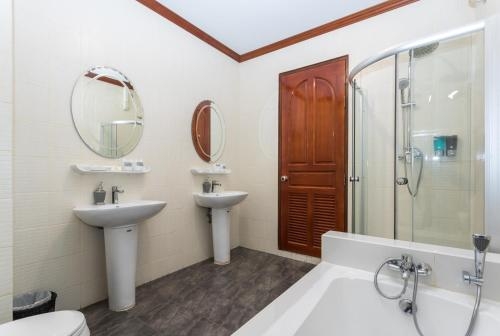 Imagen de la habitación del Hotel Erawan. Foto 8