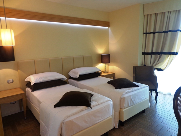 Imagen de la habitación del Hotel Erbavoglio. Foto 6