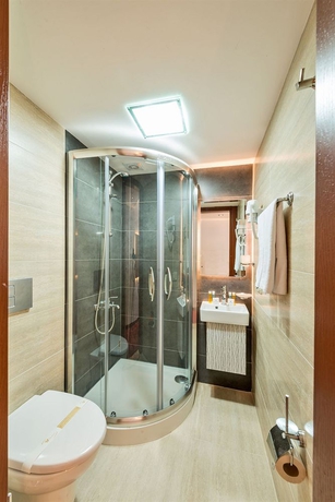 Imagen de la habitación del Hotel Erbazlar. Foto 2