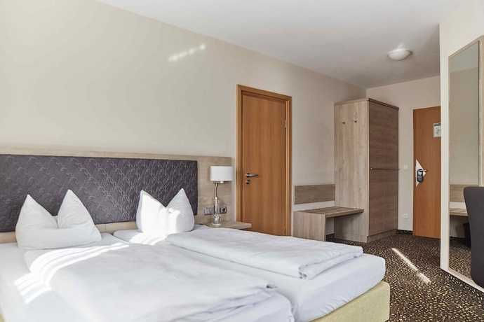 Imagen de la habitación del Hotel Erber. Foto 13