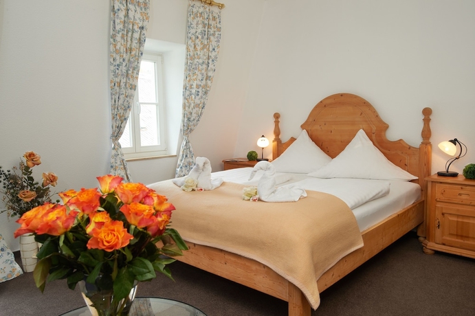Imagen de la habitación del Hotel Erbgericht Krippen. Foto 13