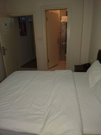 Imagen de la habitación del Hotel Ercan Inn. Foto 2