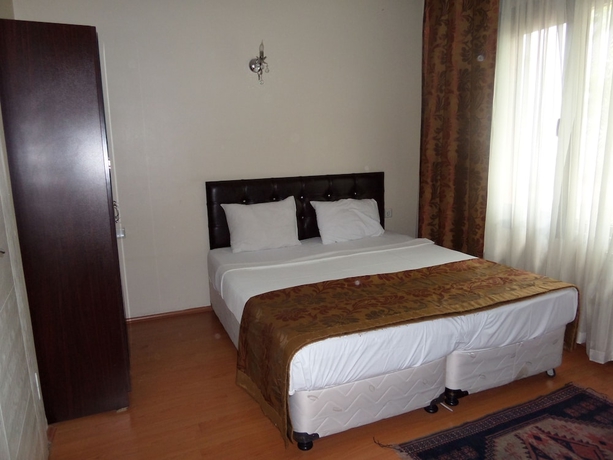 Imagen de la habitación del Hotel Ercan Inn. Foto 7