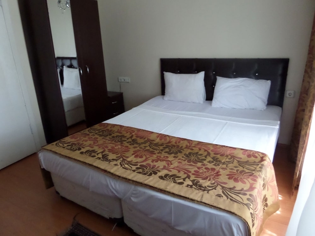 Imagen de la habitación del Hotel Ercan Inn. Foto 11